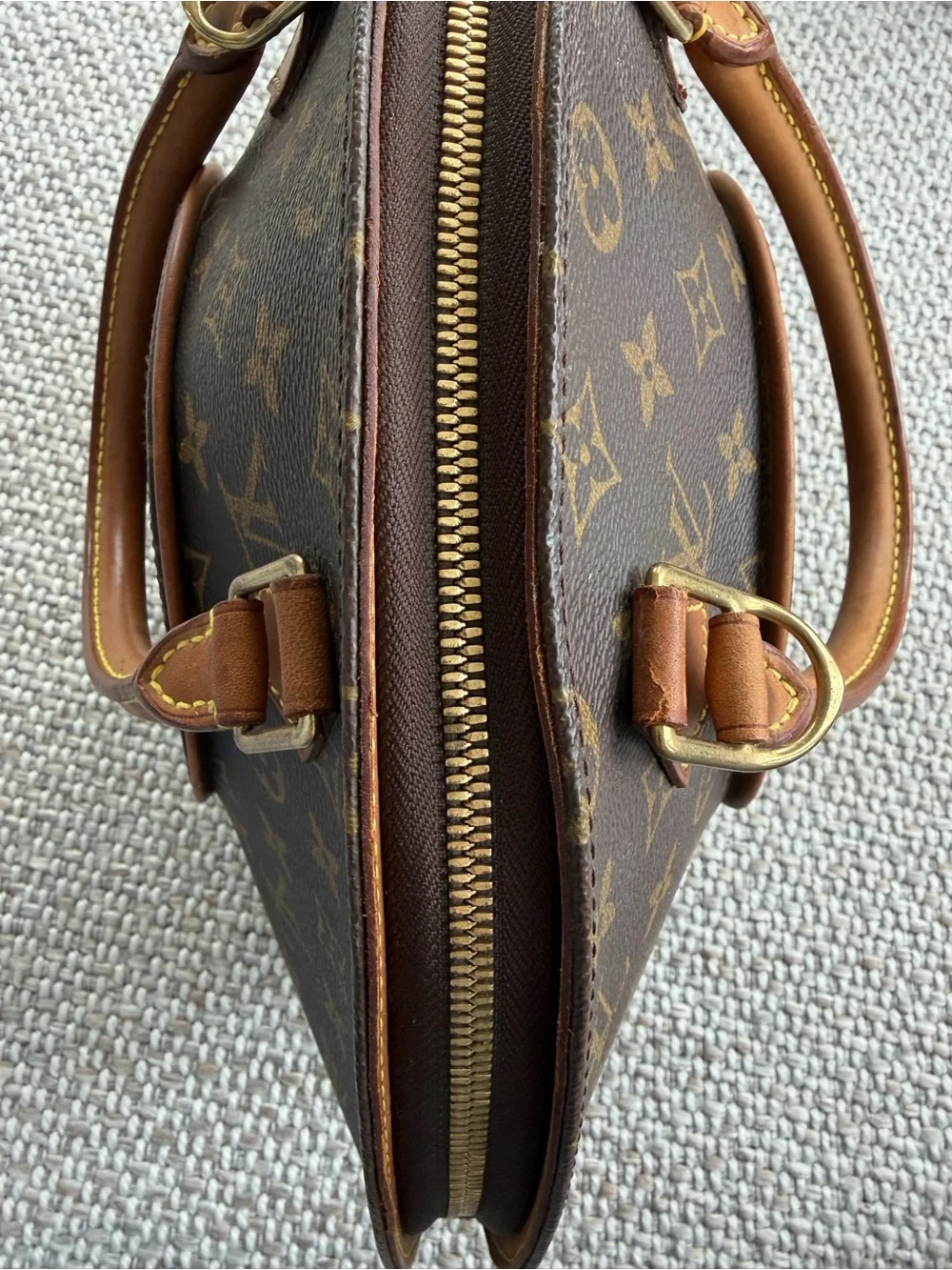 Louis Vuitton Ellipse MM Monogram